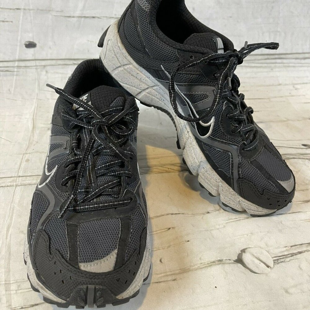 Nike Women's Bowerman Series Black Gray Size 7.5 Running Sneakers 396038-004